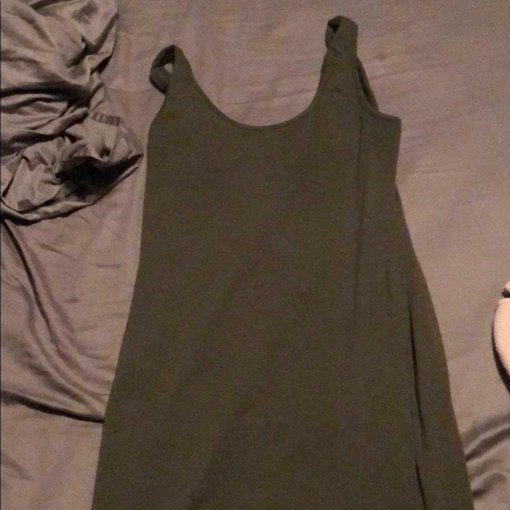 Long green body on dress